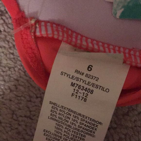 Ladies NWT coral bathing top☀️2/18☀️ - Picture 3 of 3